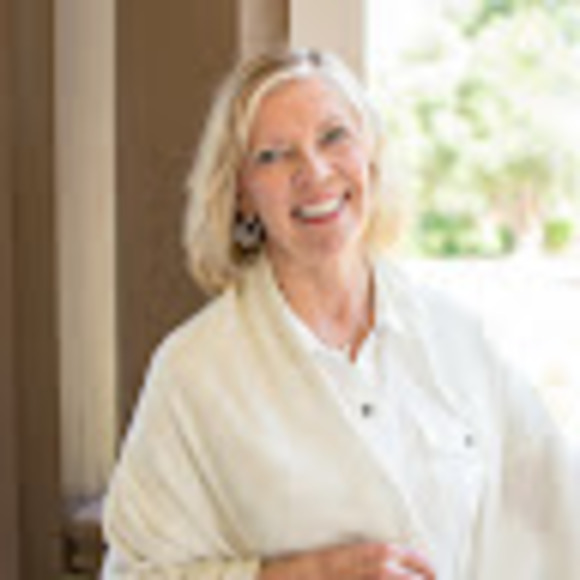 Meet your Posher, Janet - Picture 1 of 1